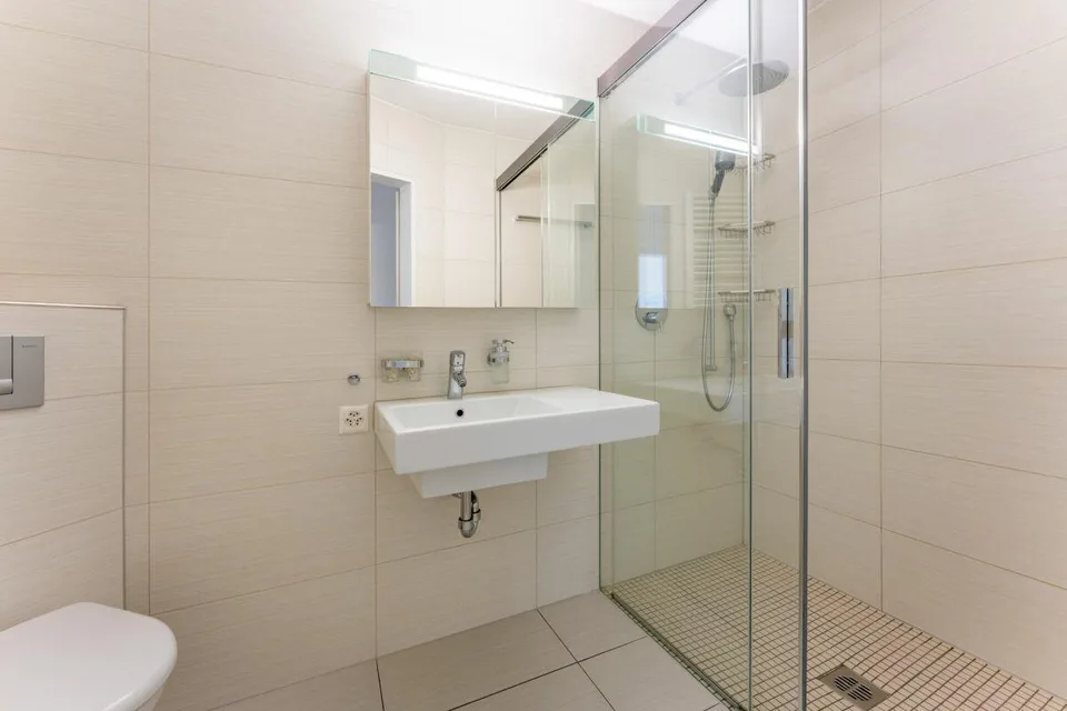Paradis : appartement de jardin 6 ½ pièces avec beaucoup d'alentours – photo 11 sur 12