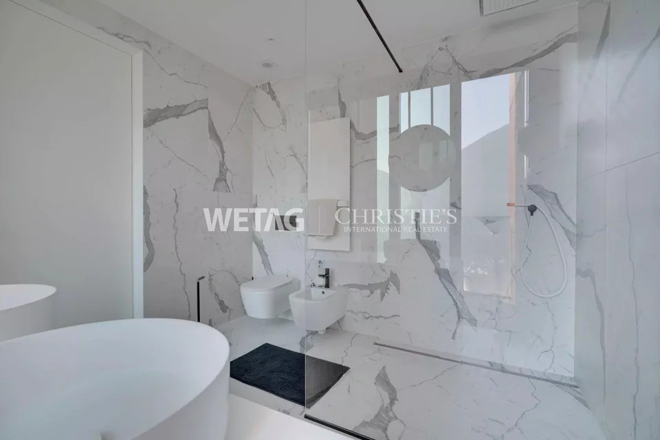 Appartement duplex design avec jardin privé & vue sur le lac à Canobbio à vendre, idéal également en tant que résidence secondaire – photo 9 sur 13