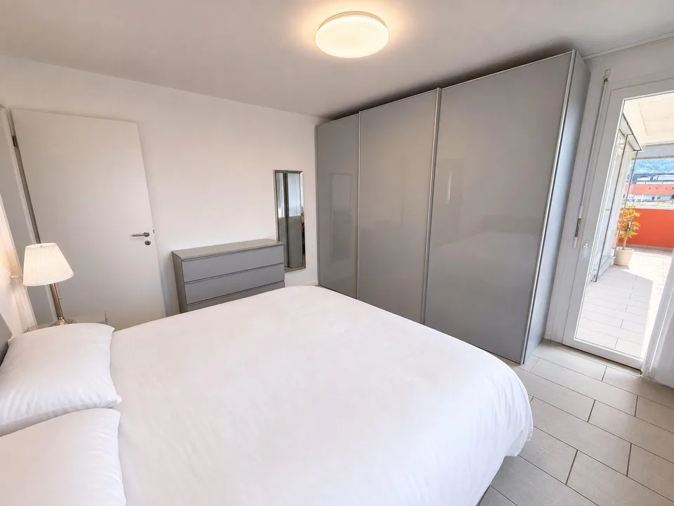4.5-Zimmer-Wohnung mit Terrasse und 2 Tiefgaragenplätzen in Tenero