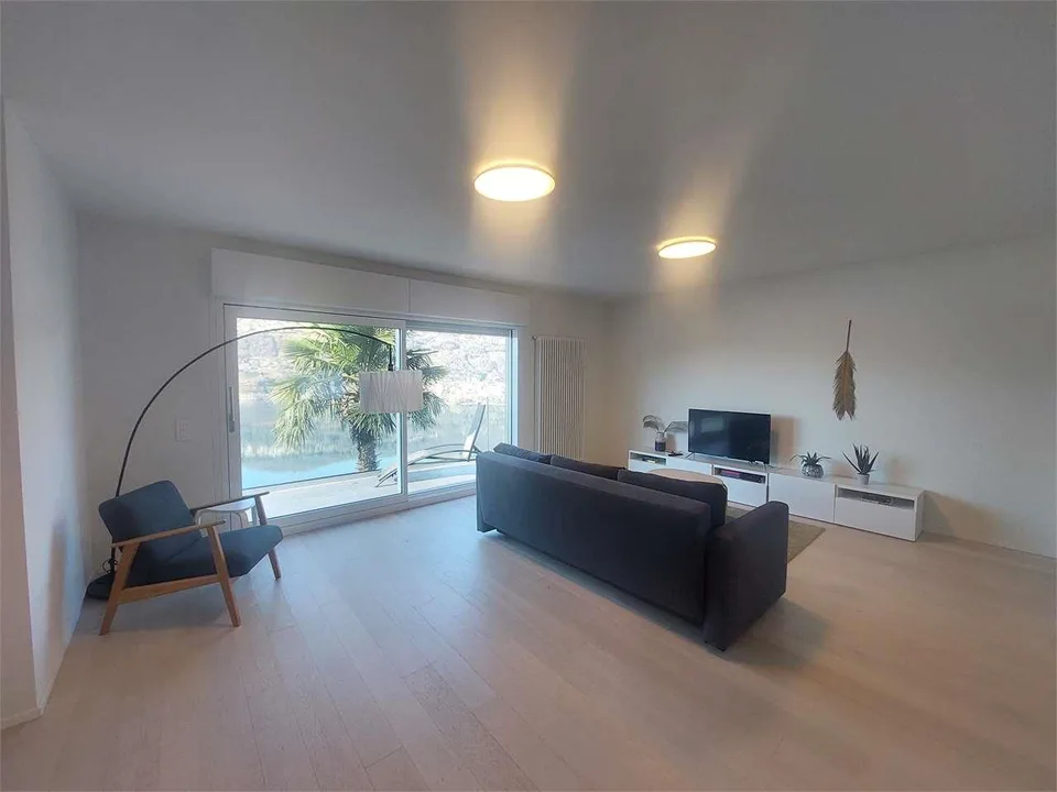 2473_Montagnola, appartement rénové 4.5 pièces avec vue sur le lac