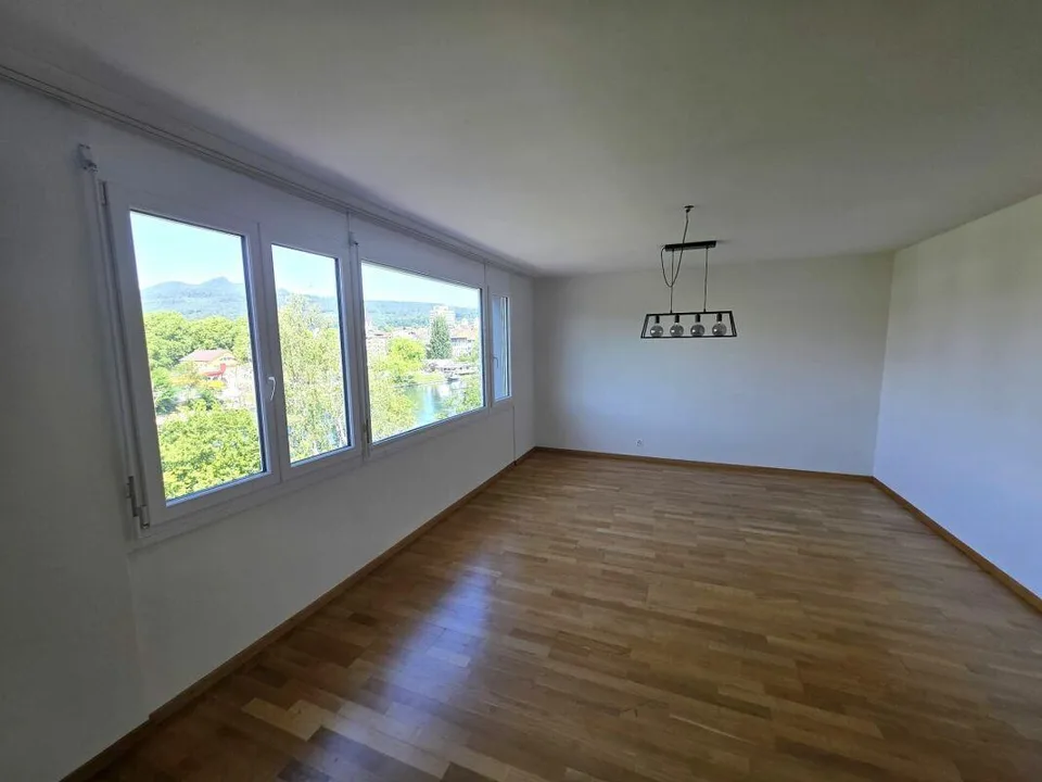 Helle und Grosszügige 5.5Zi-Wohnung