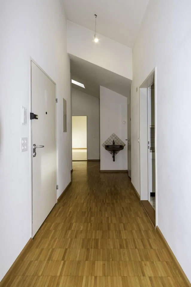 Charmante 110 m2 grosse Dachwhg. und zusätzlichem Studio-/Atelierzi...