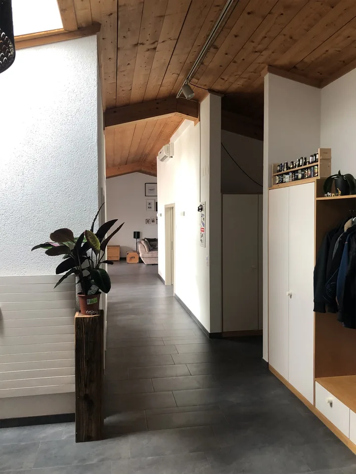 Dachwohnung mit Terrasse & Wintergarten