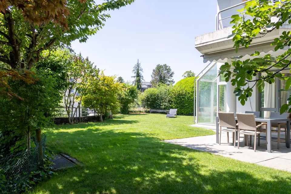 Casa a schiera di 7,5 locali a Männedorf con vista sul lago