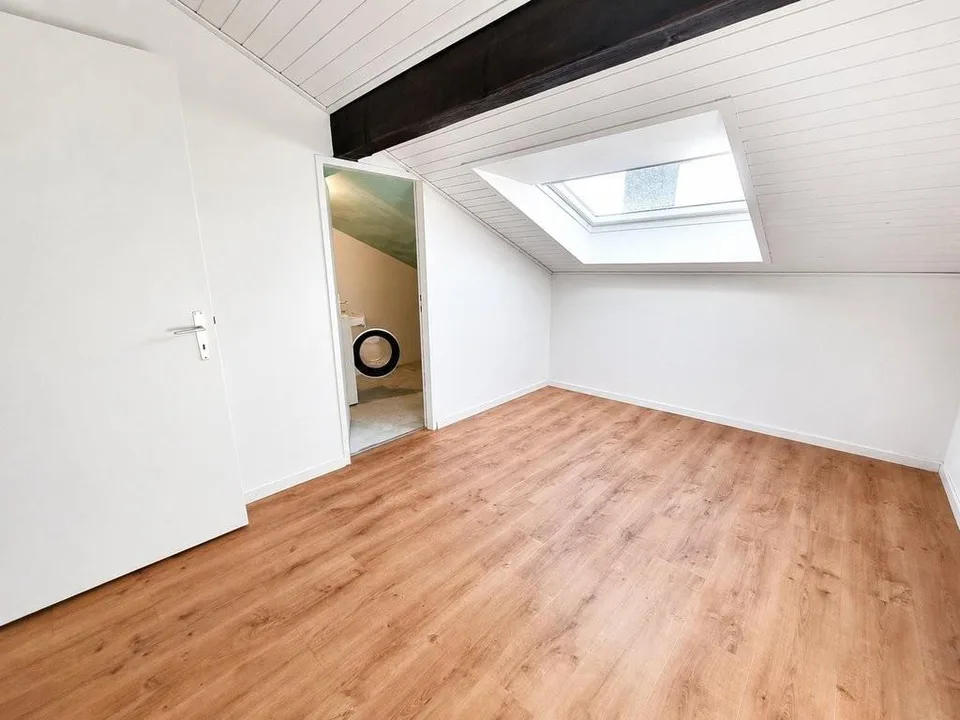 Appartement en mansarde de 3 pièces confortable