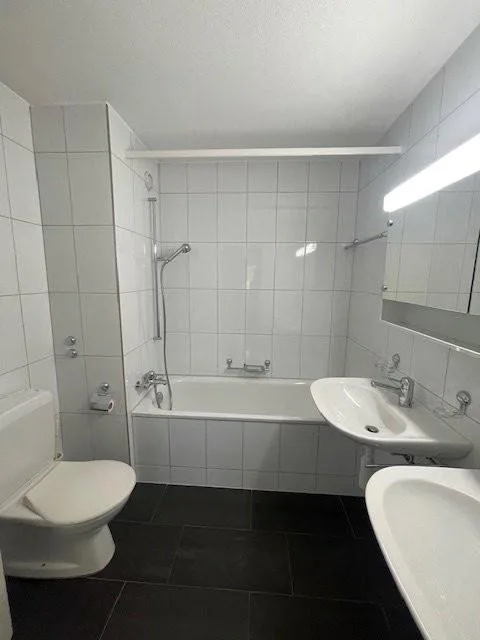 Ottimo e spazioso appartamento 4.5 locali a Orpund!