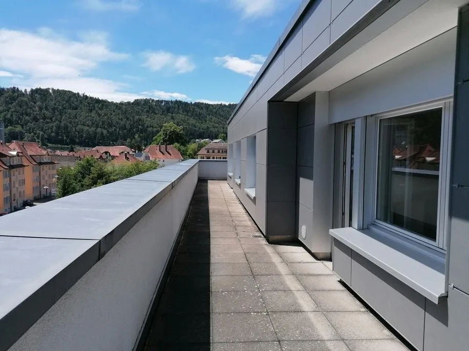 Grande terrasse, mois gratuit : votre rêve commence maintenant!
