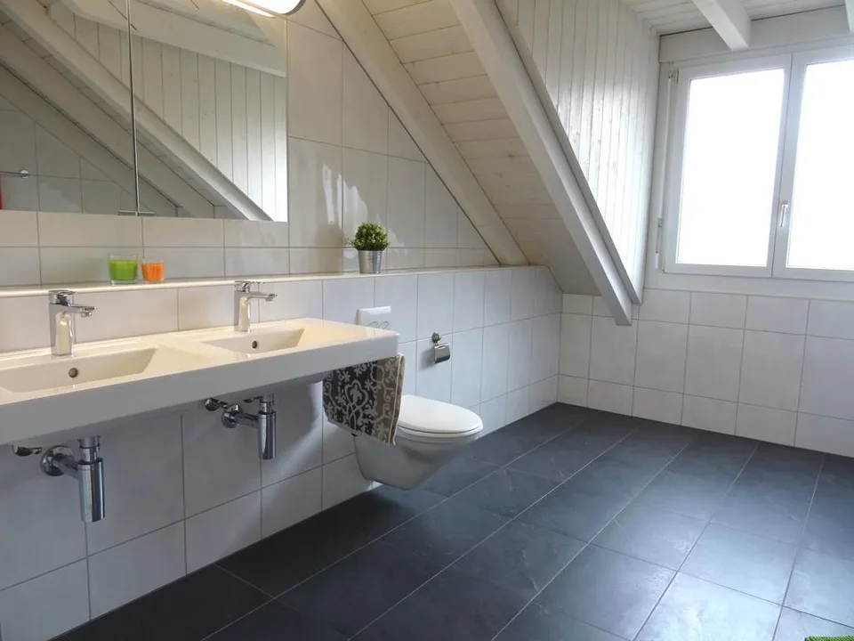 IHR NEUES ZUHAUSE MIT SCHWEDENOFEN UND BALKON