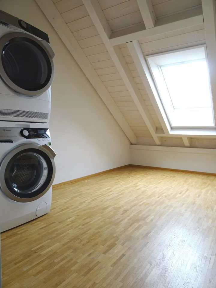 Votre nouvelle maison avec poêle suédois et balcon – photo 8 sur 12