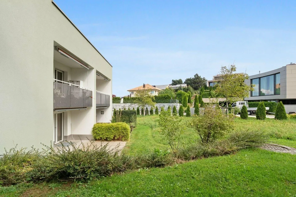 MIETEN OHNE KAUTION - Helle und moderne Wohnung mit Gartensitzplatz