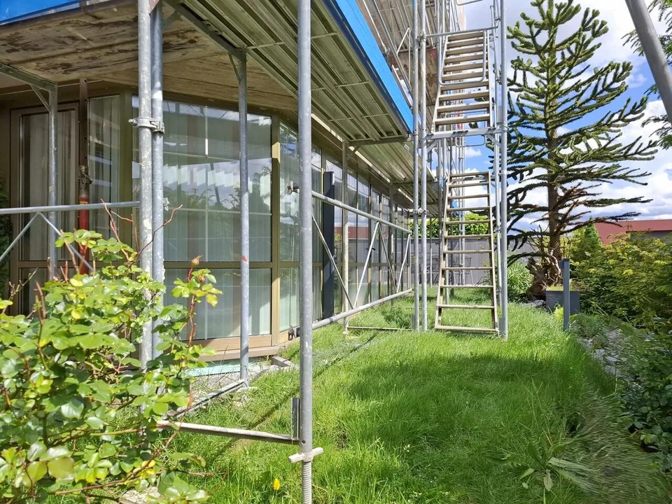 Appartement de jardin avec serre et beaucoup de confort de vie