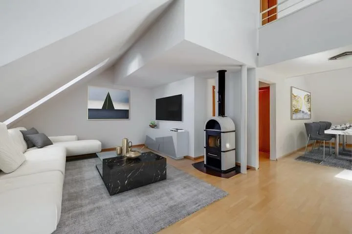 HELLE DACHMAISONETTE MIT VIEL PLATZ UND RUHE