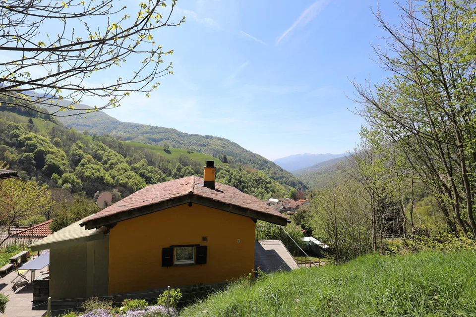 Bellissimo Rustico con tutti i comfort e giardino a Lugano Bogno