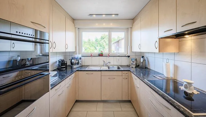 PENSARE IN GRANDE - CASA INDIPENDENTE DI 7,5 STANZE BEN TENUTA