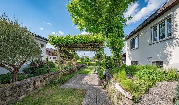 VOIR GRAND - MAISON INDIVIDUELLE SOIGNÉE DE 7,5 PIÈCES – photo 10 sur 13