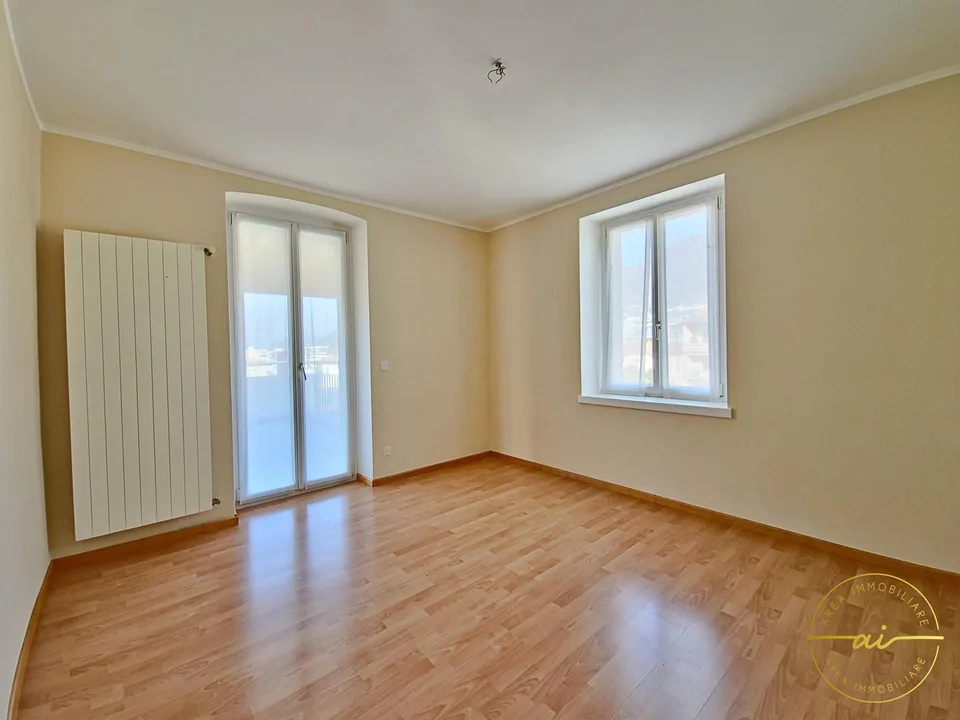 Wohnung mit 4 Zimmern und großer überdachter Terrasse in Mendrisio mit Einkommen – Foto 13 von 15