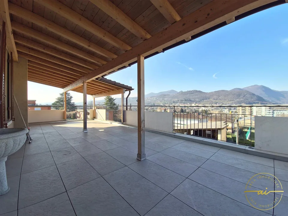 APPARTAMENTO DI 4 LOC CON AMPIA TERRAZZA COPERTA A MENDRISIO