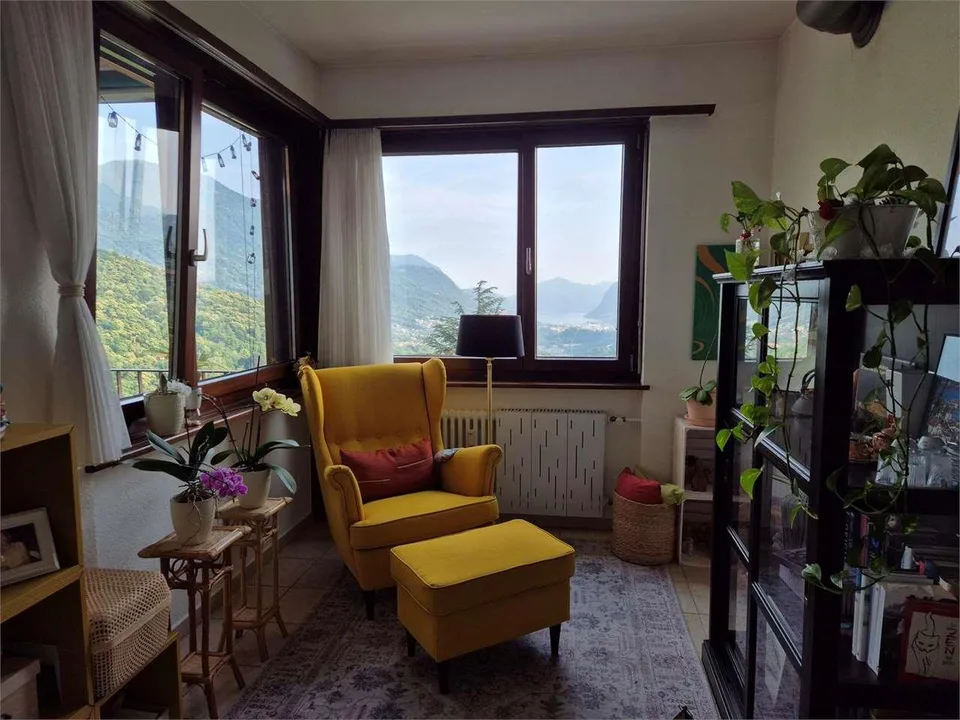 2613_Lopagno_Helles 2.5 Zimmer mit Panoramablick.