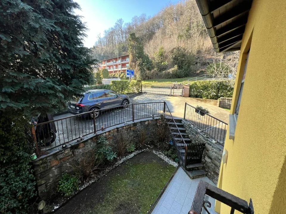 Casa Uni-bifamilare di 3.5 + 3.5 locali con giardino – Foto 19 von 28