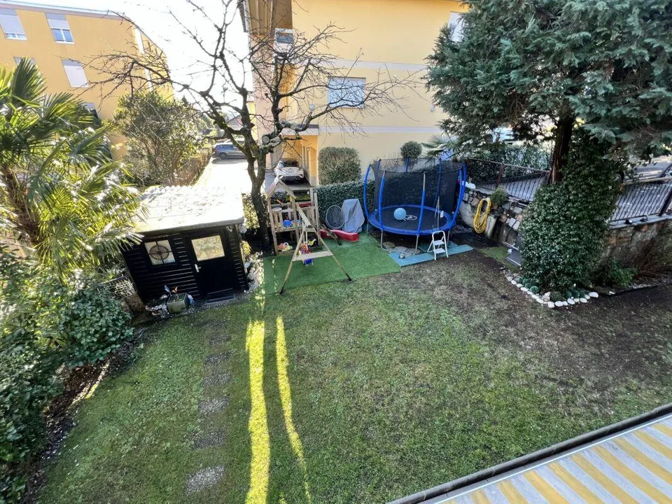 Casa Uni-bifamilare di 3.5 + 3.5 locali con giardino – Foto 18 von 28