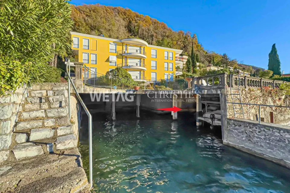 Lugano-Bissone: Appartamento con accesso diretto al lago, piscina esterna, vista lago & posto barca in vendita – foto 12 di 13