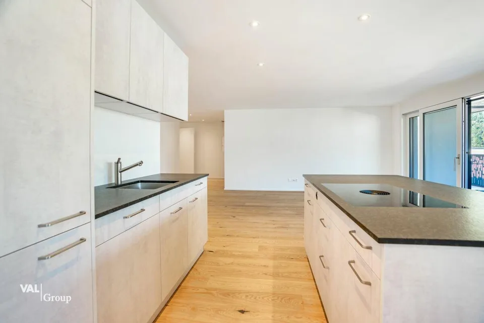 Direkt bezugsbereit: 3.5 Zimmer Neubauwohnung an schöner erhöhter Lage