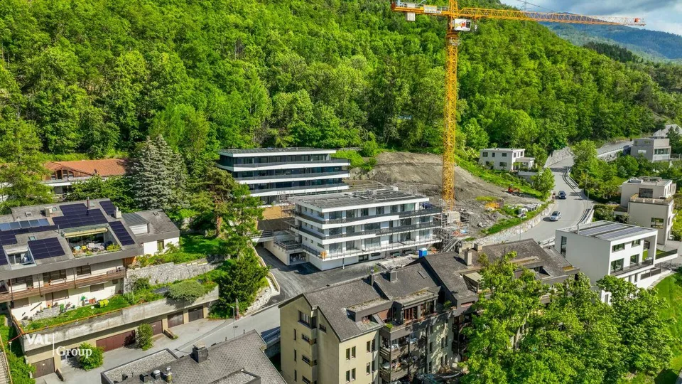 Direkt bezugsbereit: 3.5 Zimmer Neubauwohnung an schöner erhöhter Lage