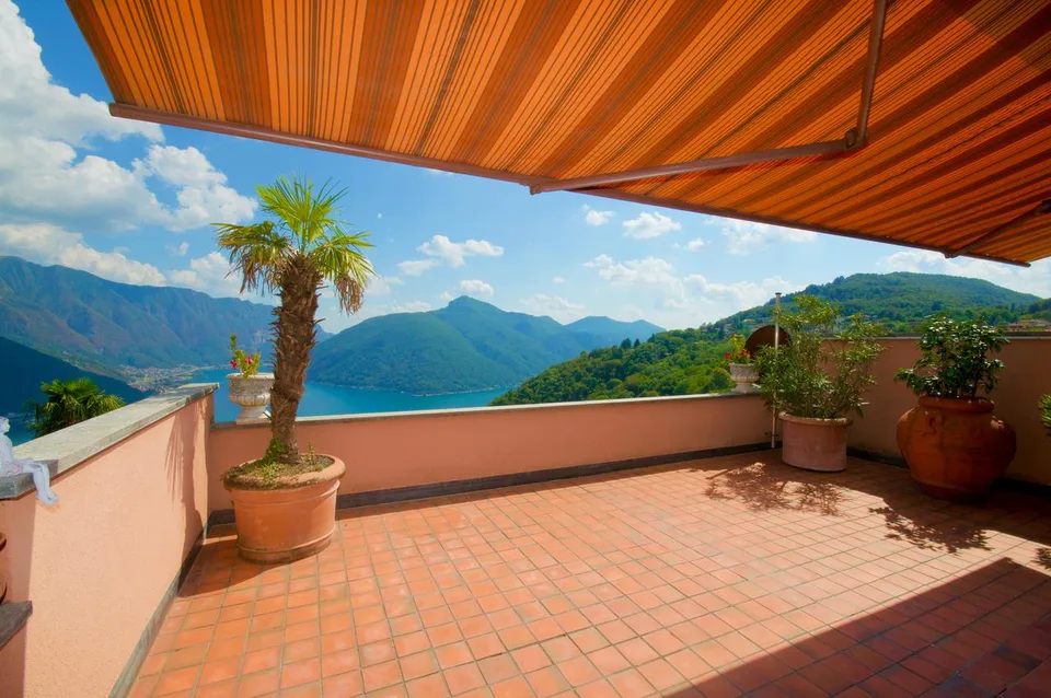 Casa di Vacanza - Appartamento con Vista Mozzafiato sul Lago di Lugano