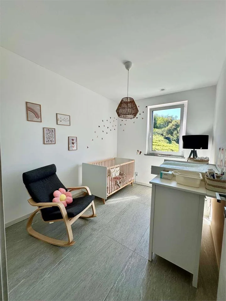 Villa mitoyenne moderne avec jardin privé à Arzo, norme minergie – photo 9 sur 11