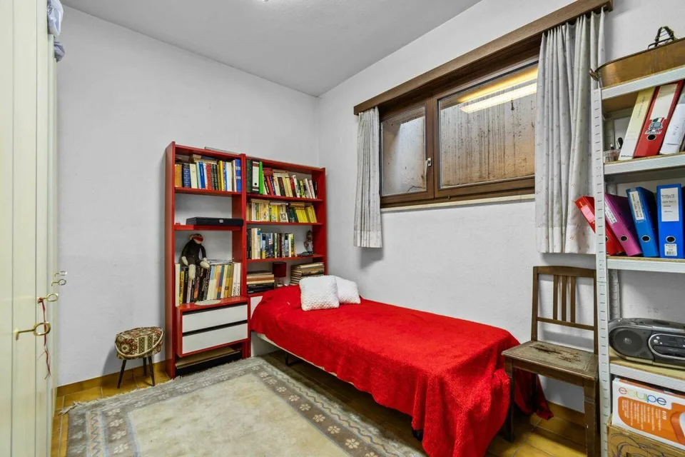 Bellissima Casa bifamiliare a schiera di 8.5 locali con piscina e vista mozzafiato – foto 25 di 26