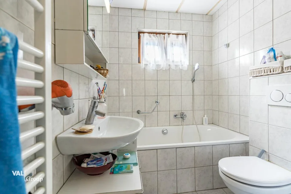 Charmant petit chalet avec spacieux jardin, en plein coeur du village – photo 7 sur 13