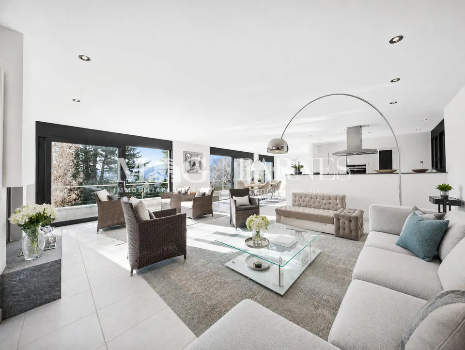 Lugano: Villa signorile con piscina e giardino