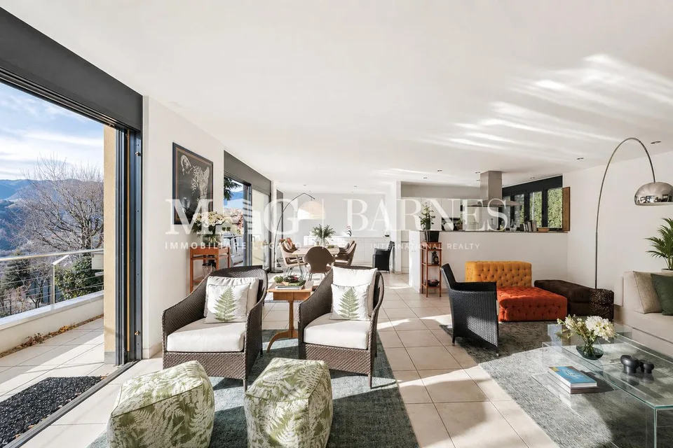 Lugano: Villa signorile con piscina e giardino