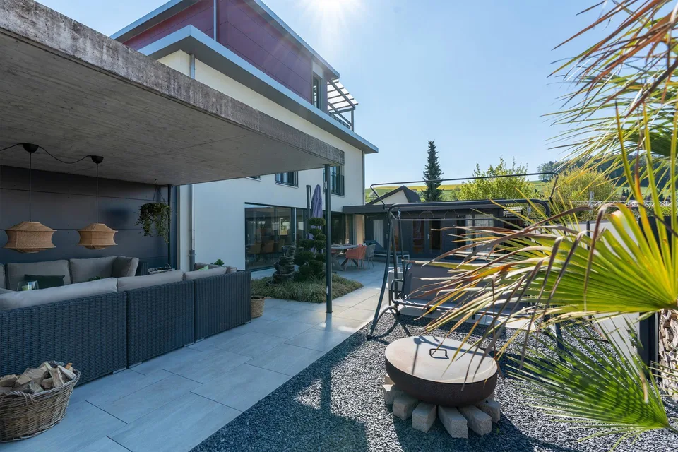 Casa unifamiliare di lusso con oasi di giardino privata