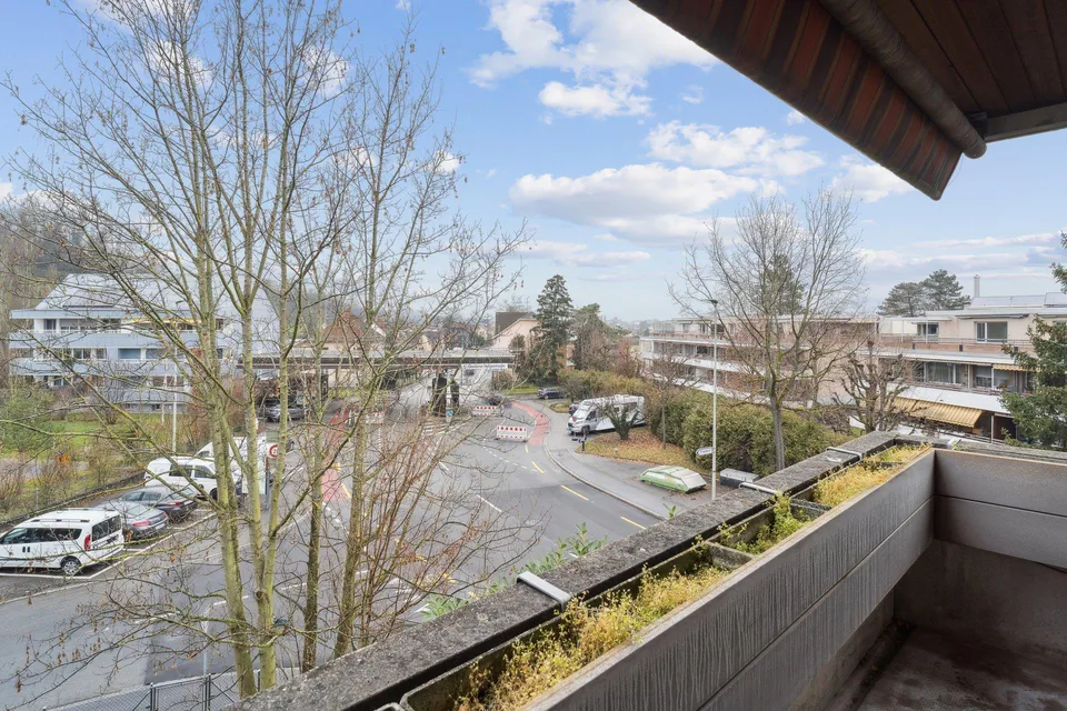 Charmant appartement de 3,5 pièces en mansarde dans un quartier calme d'Allschwil