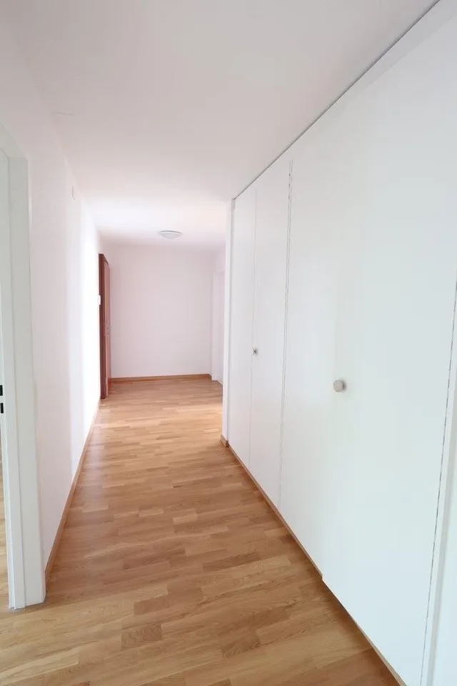 Genießen Sie den Blick auf den See von Ihrem Wohnort