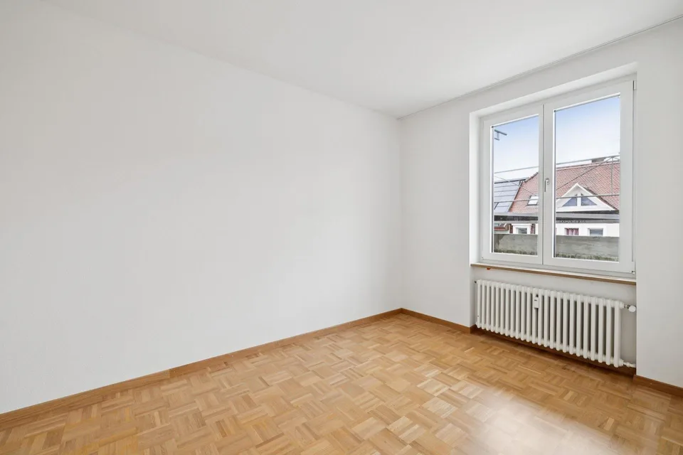 Sanierte Wohnung MIETEN OHNE KAUTION + 1 Monat Nettomietzins geschenkt