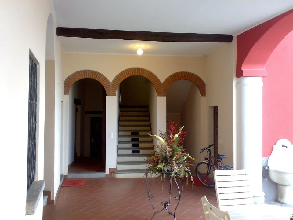 1.5 locali di charme in palazzo storico – foto 16 di 17