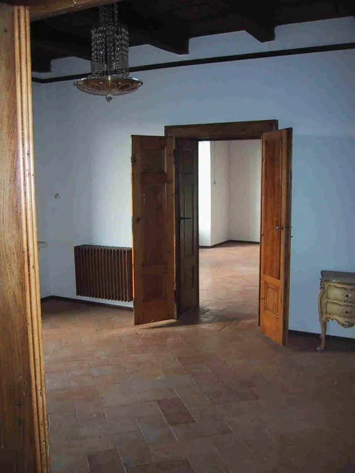 GRAVESANO IN VILLA D'EPOCA GRANDE ATTICO