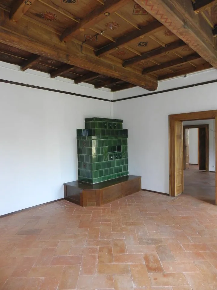 Großes Dachgeschoss in einer Villa aus der Epoche in Gravesano