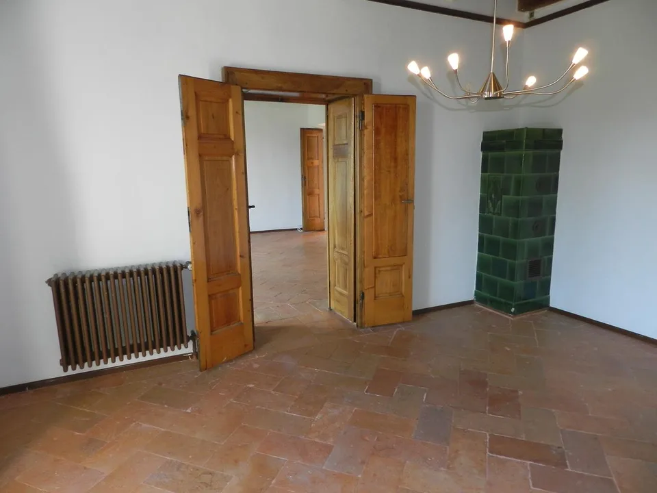 Großes Dachgeschoss in einer Villa aus der Epoche in Gravesano