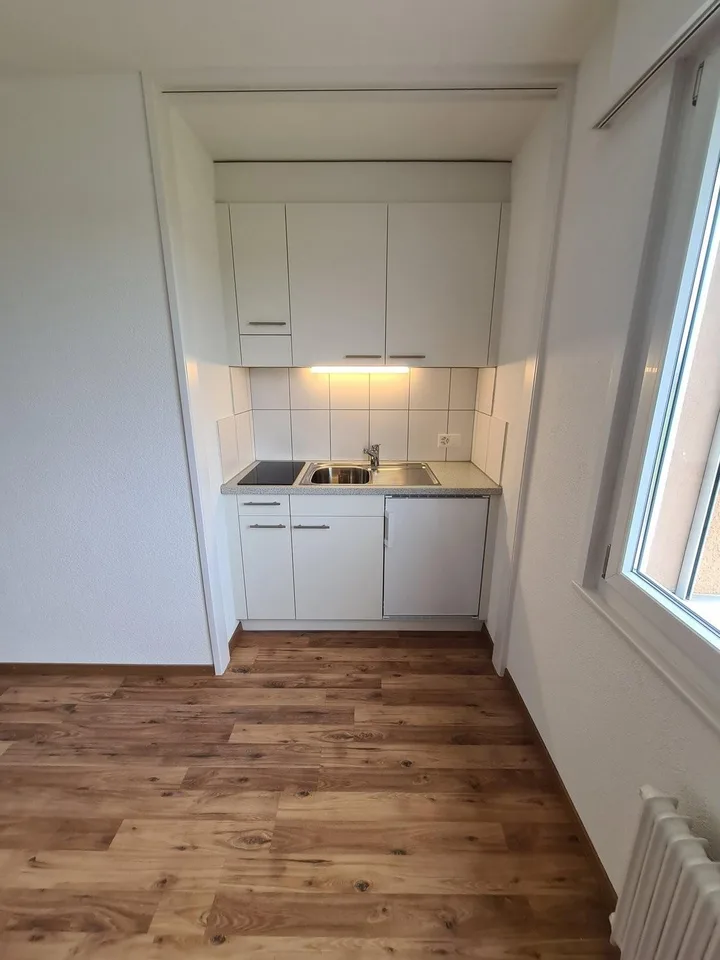 Studio im 4. Stock in der Nähe aller Einrichtungen