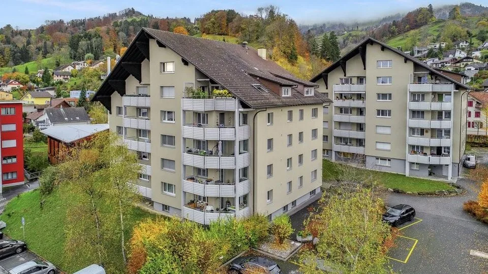 Dachwohnung mit Blick auf das Rheintal