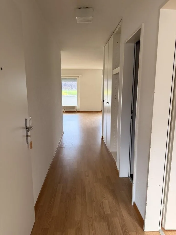 Appartamento moderno 3.5 locali in posizione centrale con balcone