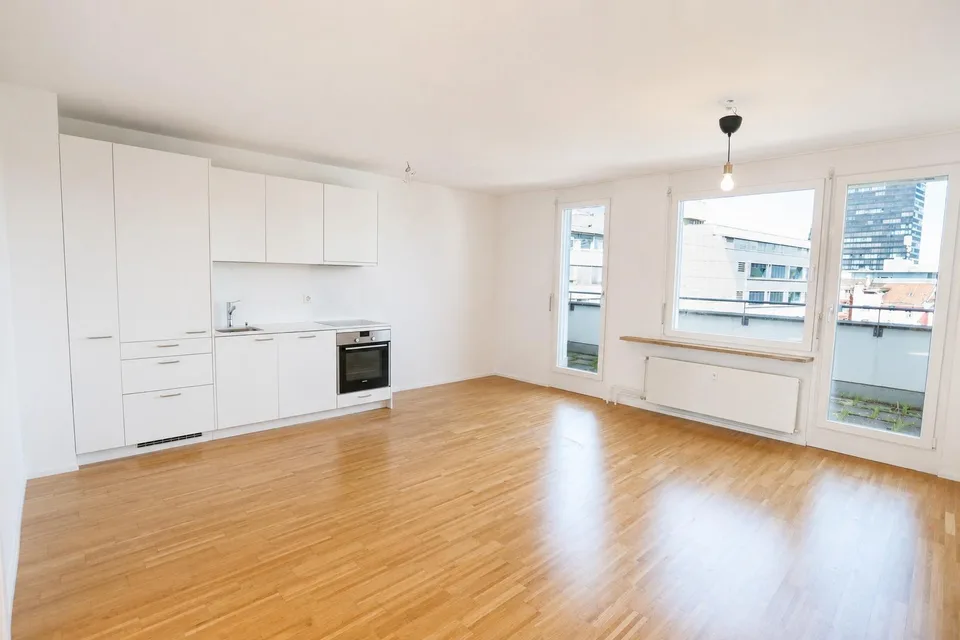 Moderne 3-Zimmer-Dachwohnung mit zwei Dachterrassen an zentraler La...