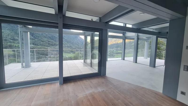 Geräumig und elegant mit atemberaubendem Blick