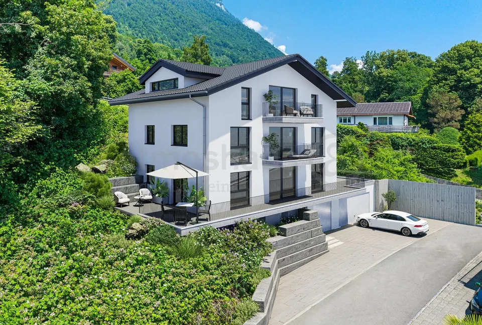 Casa da sogno sul lago di Brienz con appartamento 3,5 locali, ascensore e panorama!