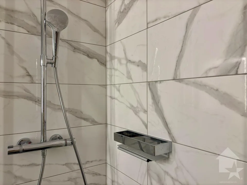 Spacieux 4.5 pièces et espace indépendant de 60 m2 ! – Foto 22 von 30