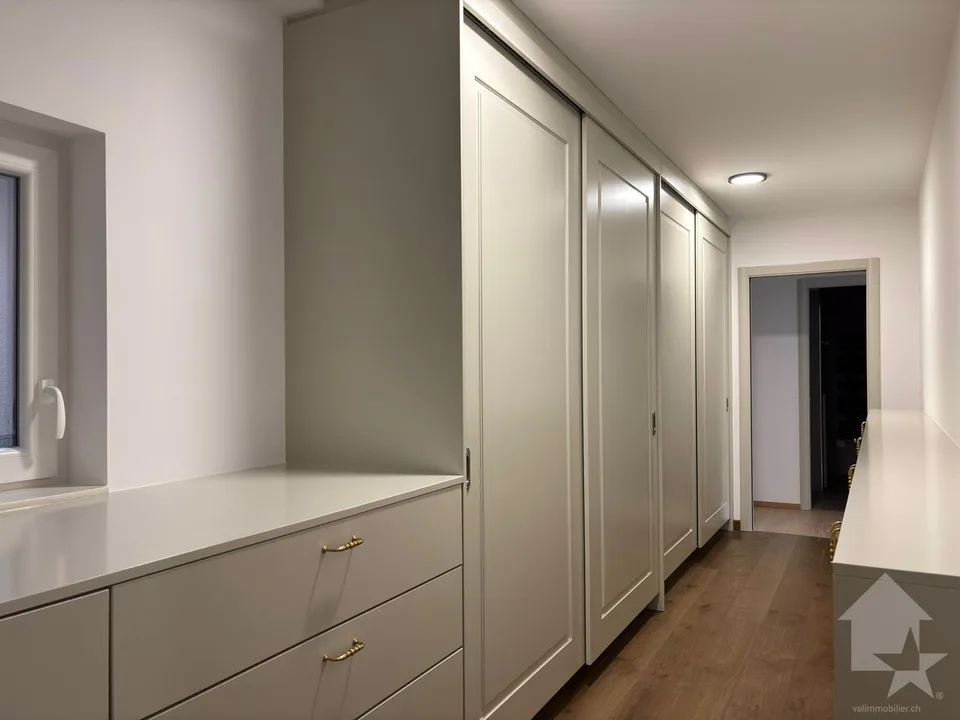 Spacieux 4.5 pièces et espace indépendant de 60 m2 ! – Foto 14 von 30