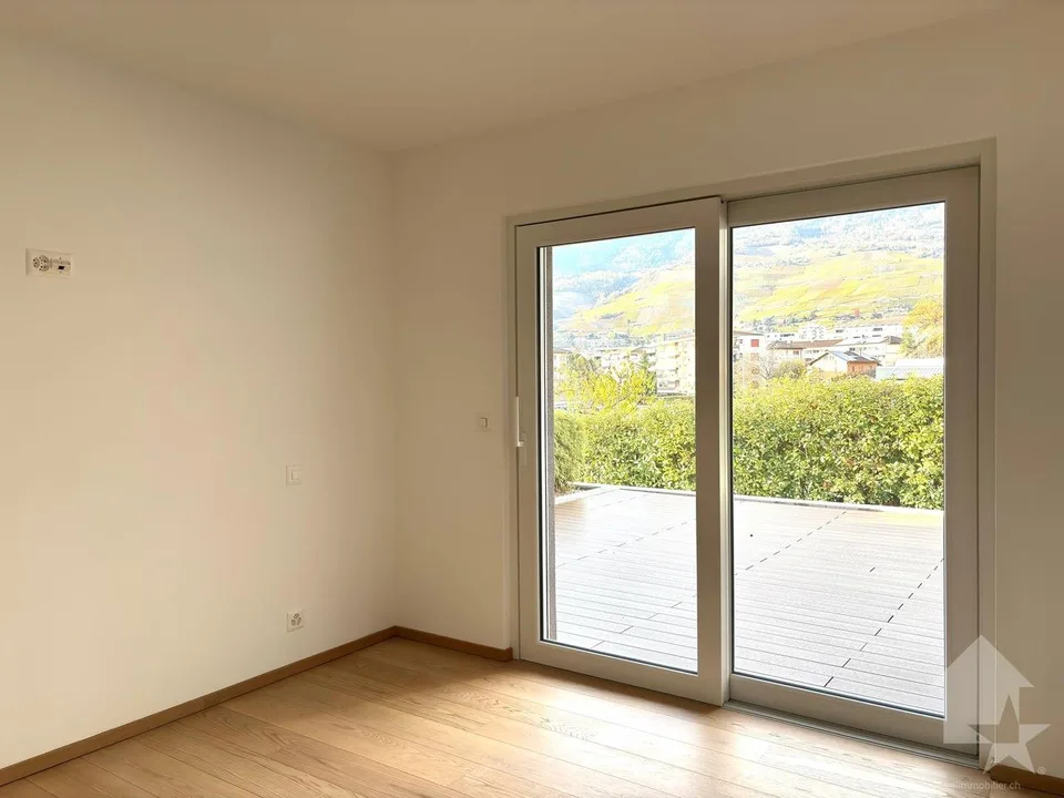 Spacieux 4.5 pièces et espace indépendant de 60 m2 ! – Foto 15 von 30